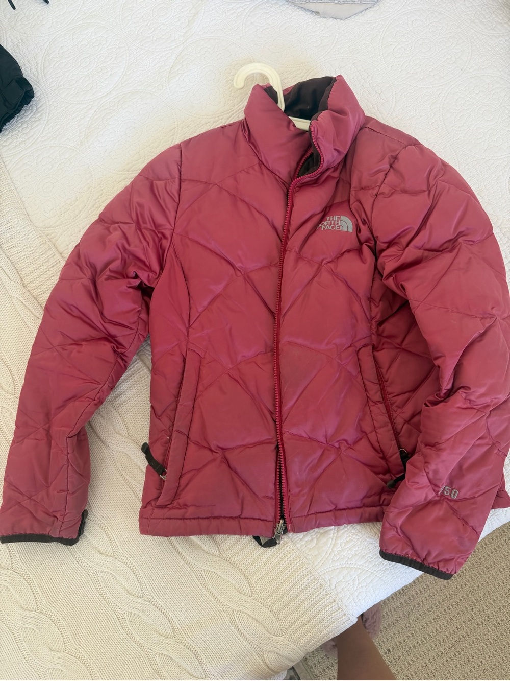 The North Face Women's 550 down Insulated Jacket - Raspberry